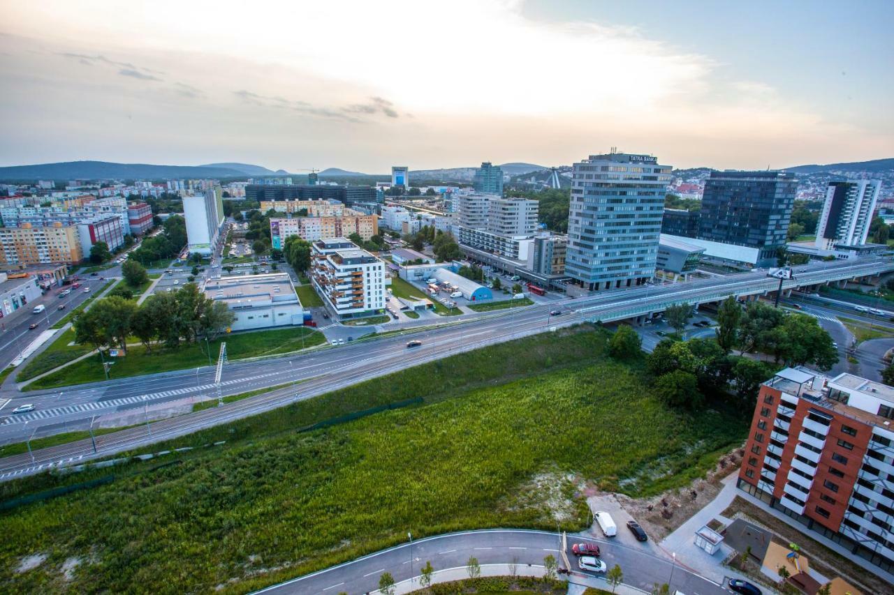 Air-Conditioned City View Apartment 24H Check-In Братислава Екстериор снимка