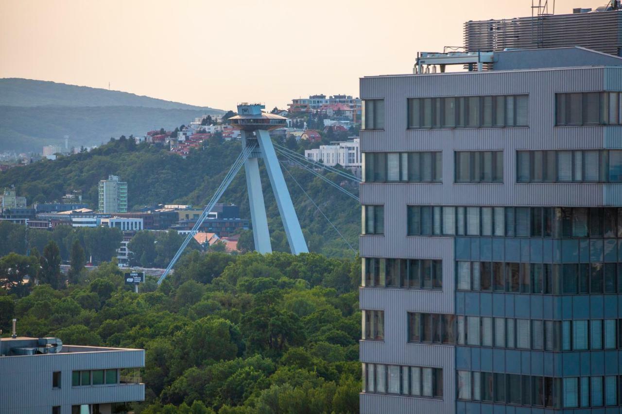 Air-Conditioned City View Apartment 24H Check-In Братислава Екстериор снимка